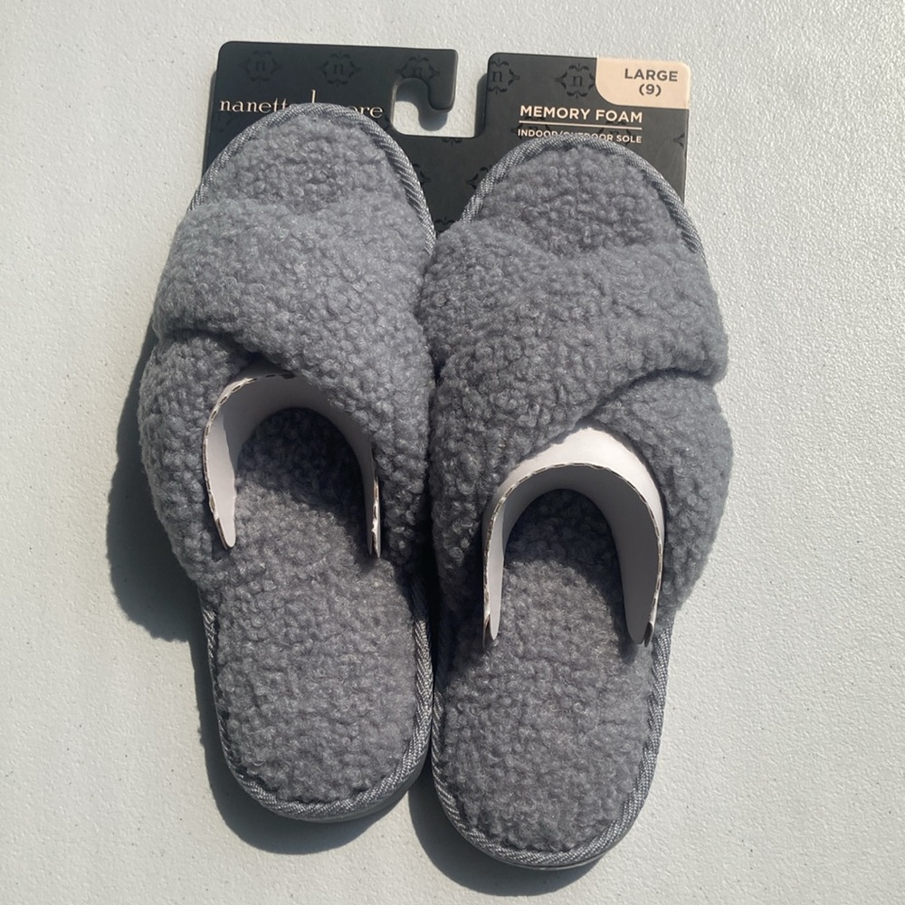 Nanette Lepore Gray x band Slipper memory foam
Indoor outdoor sole Large 9 - Picture 10 of 14